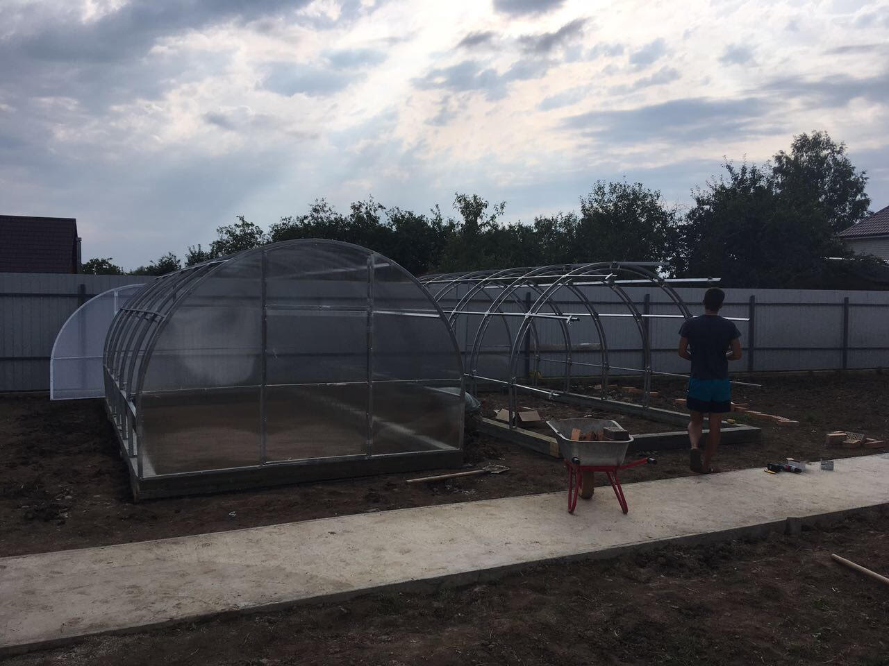 Счастливые обладатели теплиц