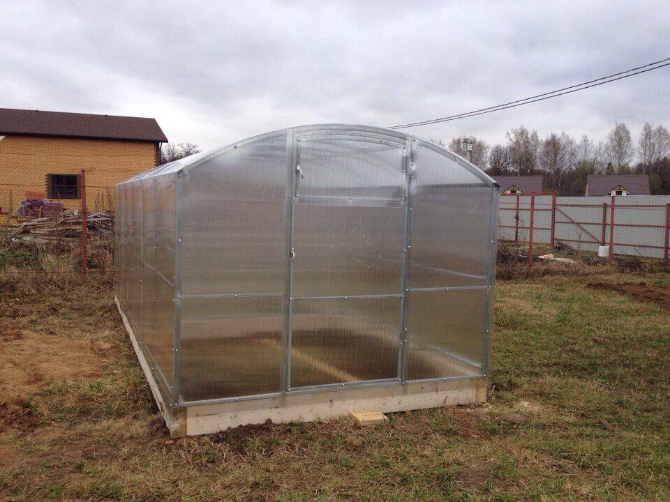 Счастливые обладатели теплиц