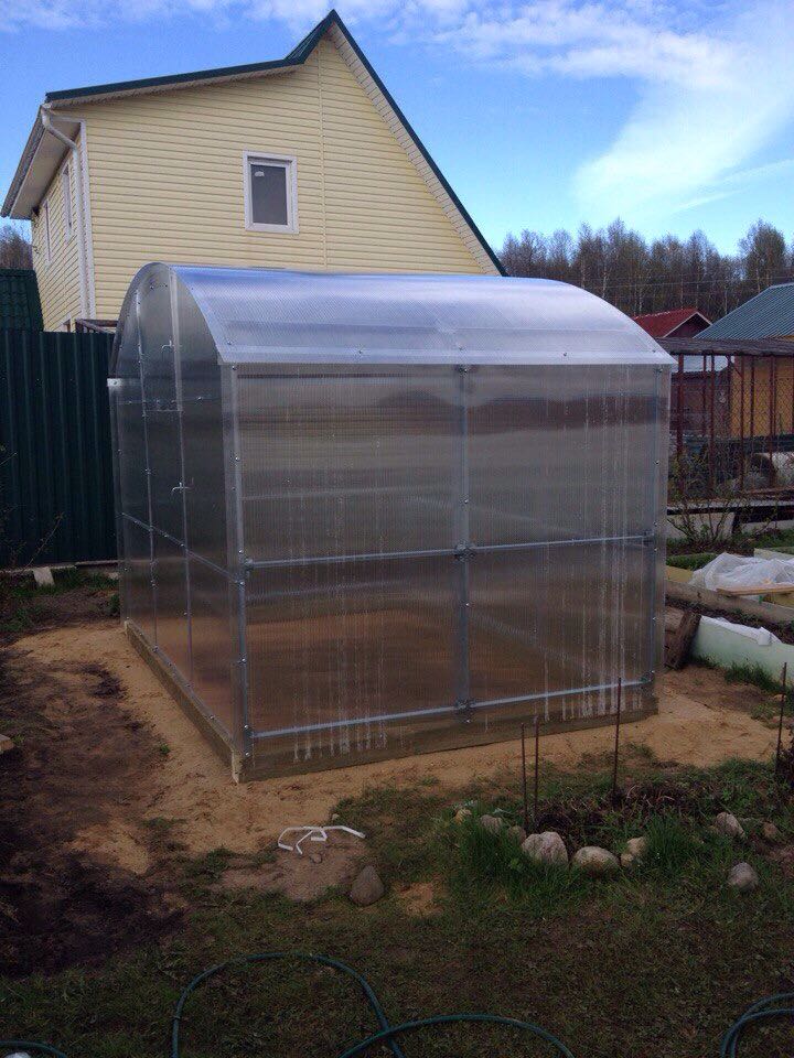 Счастливые обладатели теплиц