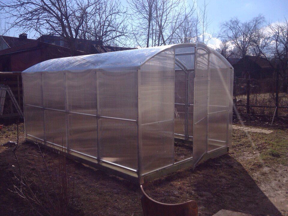 Счастливые обладатели теплиц